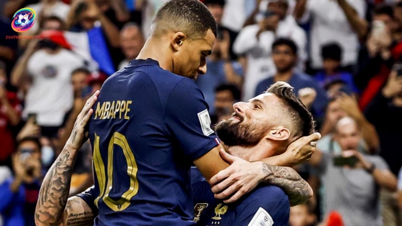 Mbappe meme và những khoảnh khắc hài hước trên sân cỏ