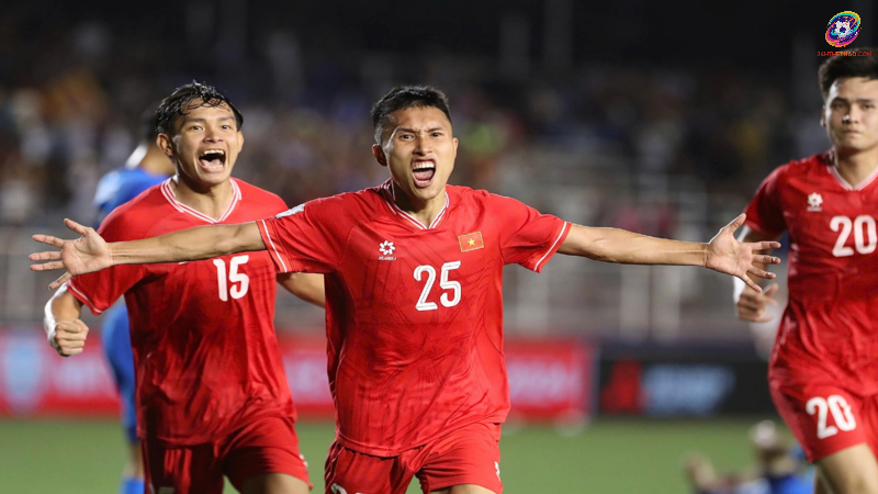 Doãn Ngọc Tân cười banh nóc