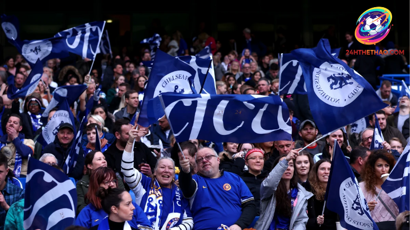 The Blues được cả thế giới thán phục bởi sự trung thành