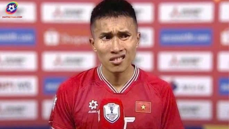 Khoảnh khắc “đáng giá” của Tân “một hứ”