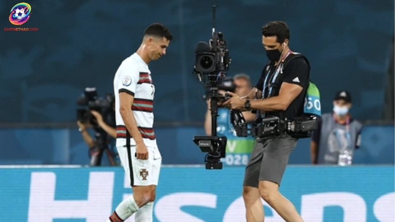 Lý do khiến kênh Tiktok của Ronaldo chưa ra đời
