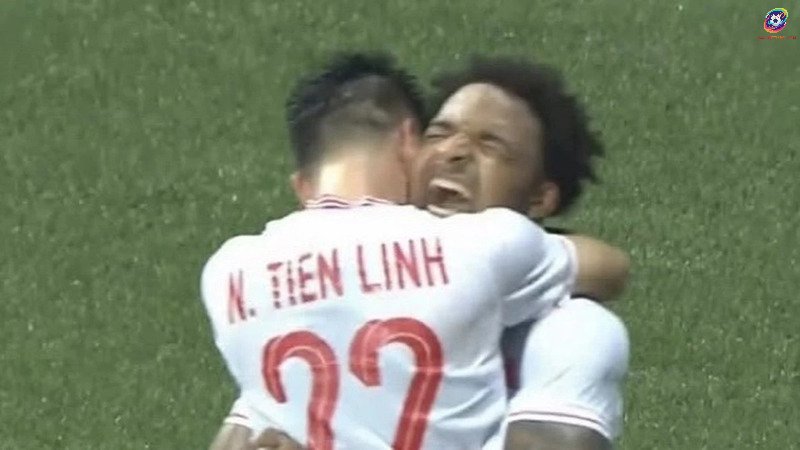 Vui hơi sớm, buồn hơi lâu